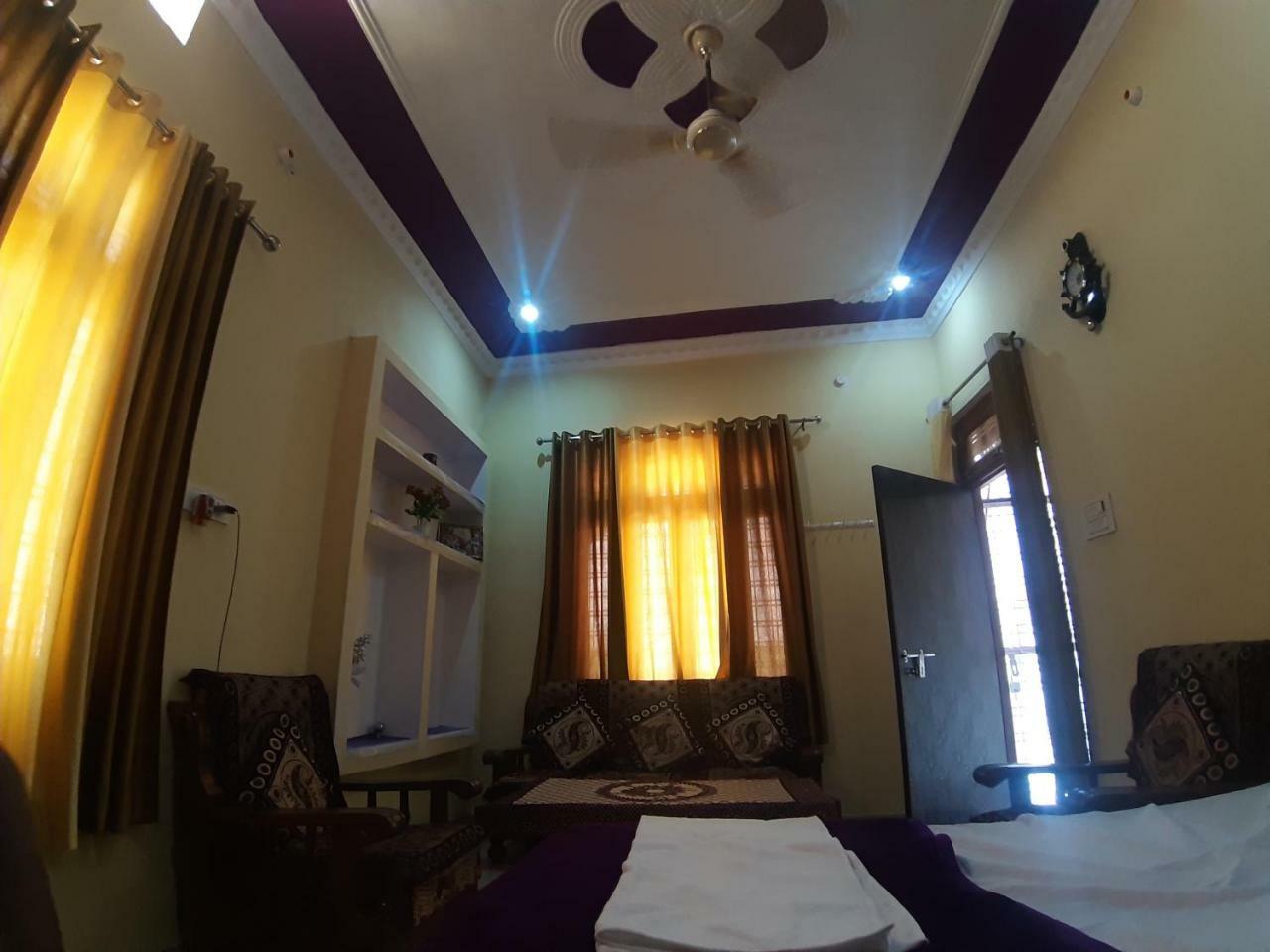 Shree Ram Homestay Orchha Eksteriør billede